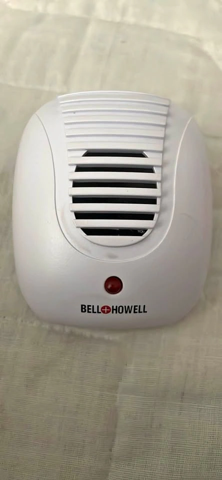 Bell & Howell Plug in Pest Repellant for Spring Creatures $15/OB