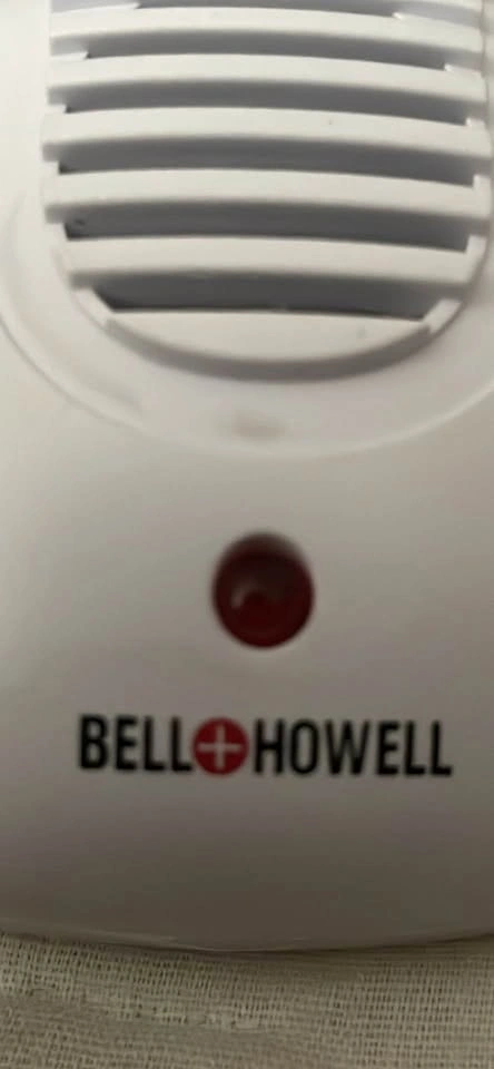 Bell & Howell Plug in Pest Repellant for Spring Creatures $15/OB - photo 2