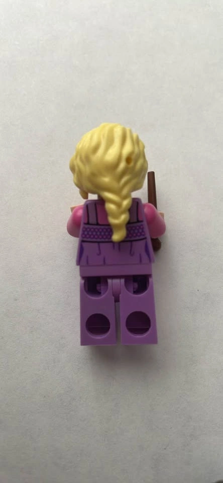 LEGO Minifigure - Blonde Hair, Pink Top, Purple Legs, Wand - photo 2