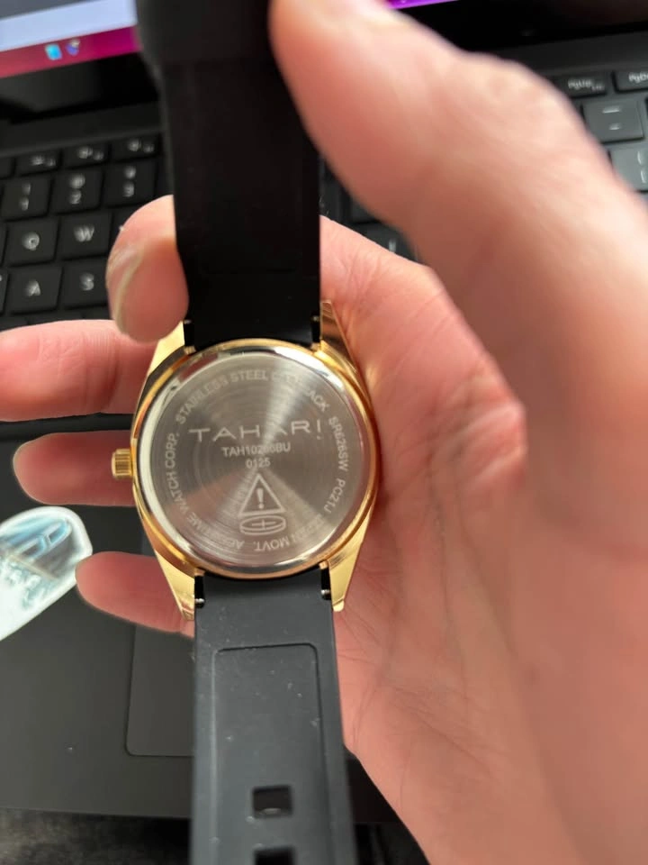 Tahari Watch ~38mm - photo 3