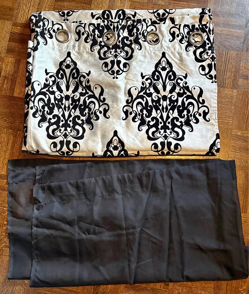 54" x 83" Curtain with Liner
