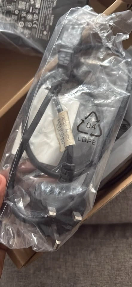 Brand new Dell Dock - photo 4