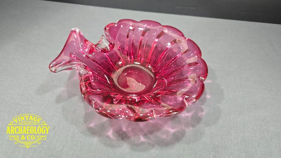 CRANBERRY GLASS BOWL WITH RUFFLED EDGES - photo 2