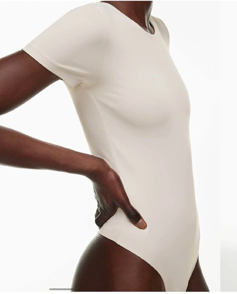 Aritzia Contour Bodysuit XS - photo 4