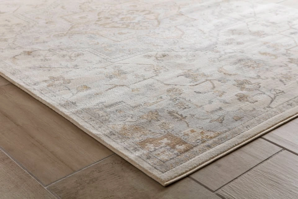 Vintage Tessa Area Rug - 5.2ft x 7.2ft - Brand New - photo 4