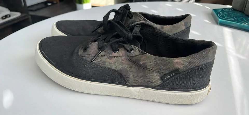 Volcom Camo Shoes Size 8.5 - photo 2