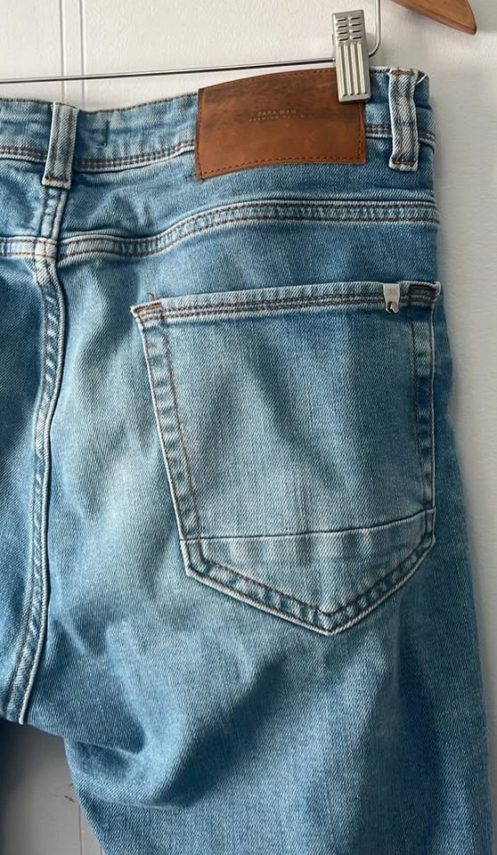 Zara Man light blue jeans size 32 - photo 4