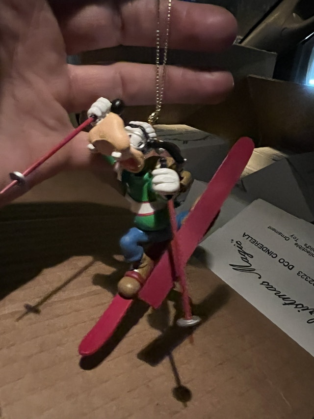 Grolier Disney Christmas Ornament - Goofy with Skis (NEW) - photo 2