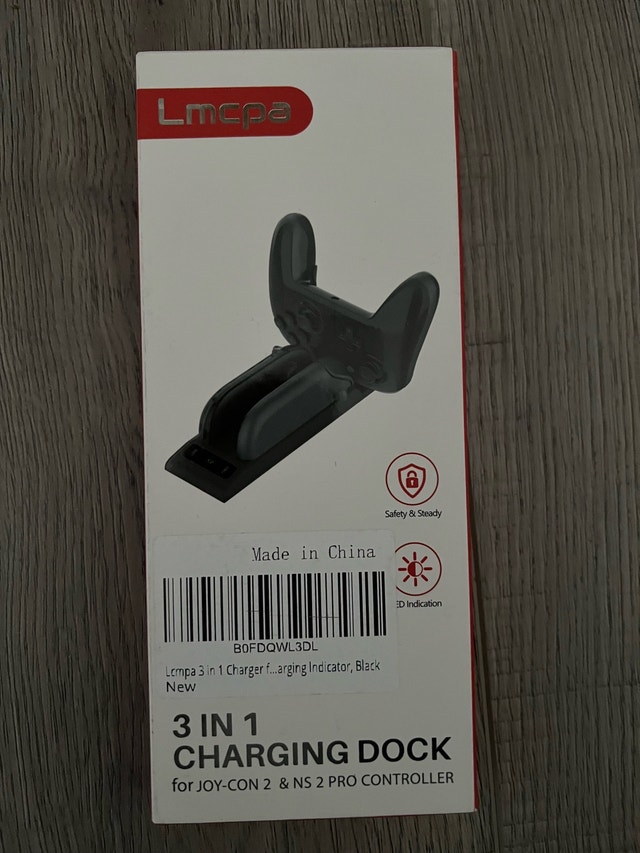 3 in 1 Charging Dock for Joy-Con & Pro Controller - photo 2