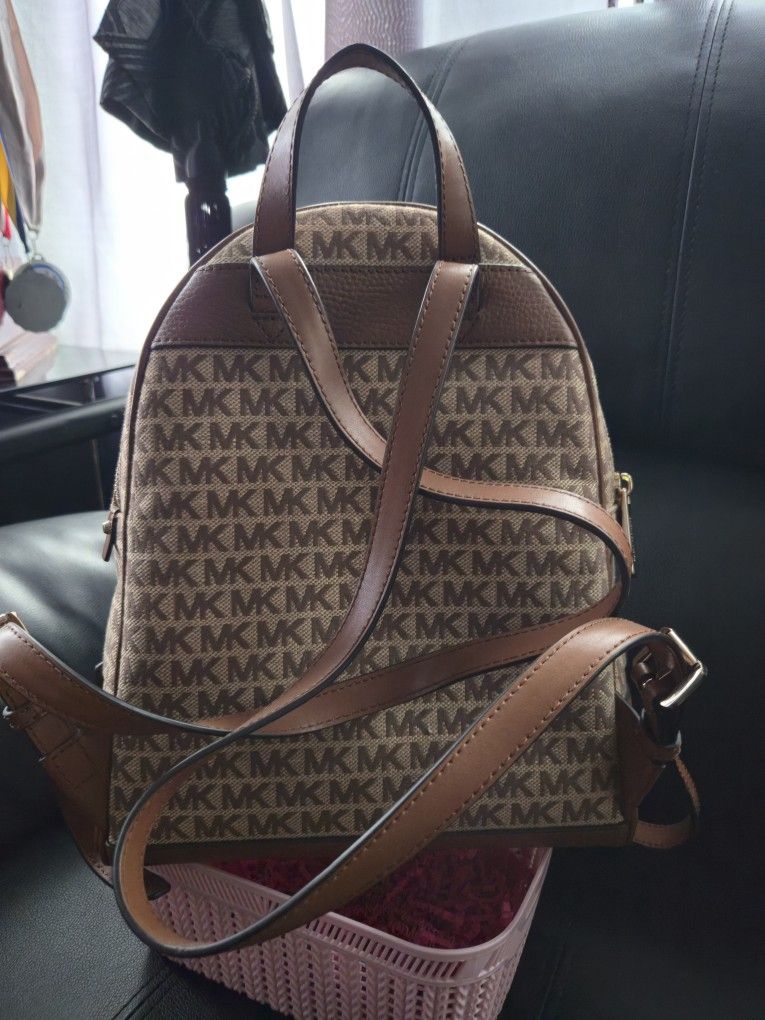 Michael Kors Rhea Medium Backpack - photo 2