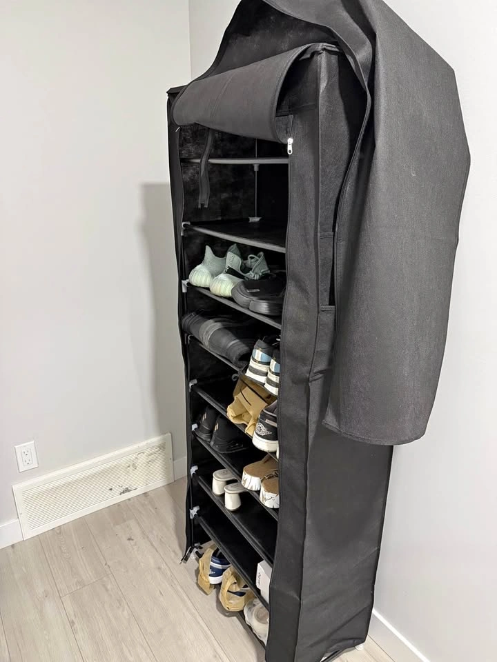 Shoe Rack in excellent condition