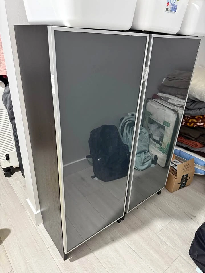 Glass Cupboard (Excellent condition)