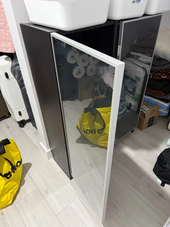 Glass Cupboard (Excellent condition) - photo 3
