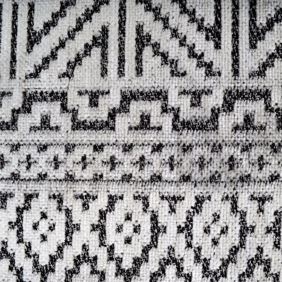 Berber Area Rug - 5.2ft x 7.2ft - Brand New - photo 2