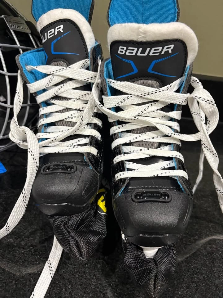 Youth Size Y9 Skates - photo 3