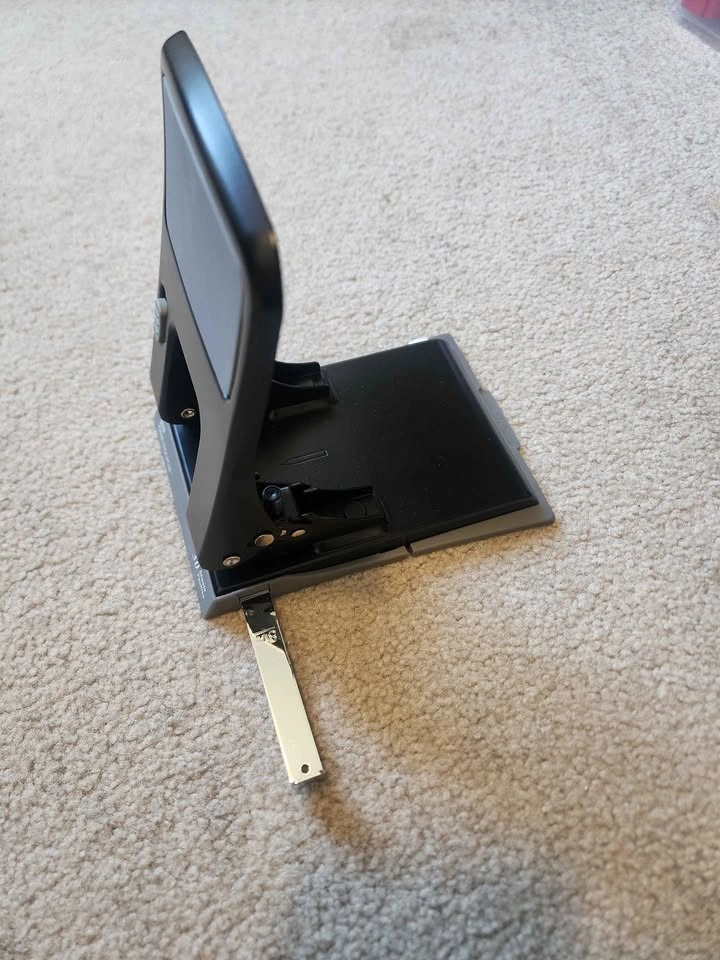 One Touch 2 Hole Puncher - photo 4