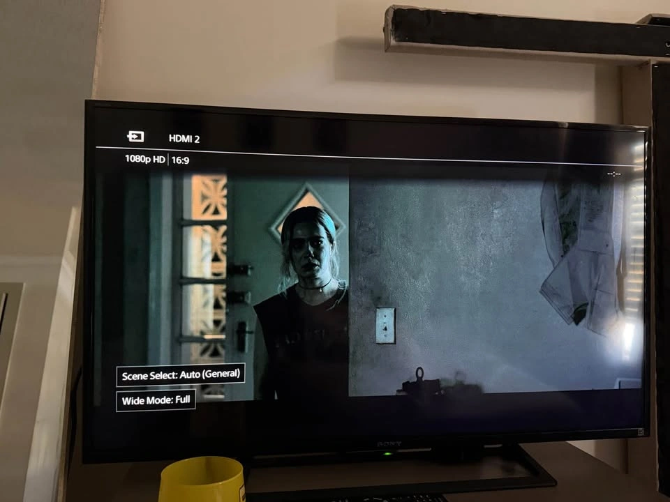 Sony Bravia 40” Smart TV (KDL-40R550C) – Works Perfect - photo 4