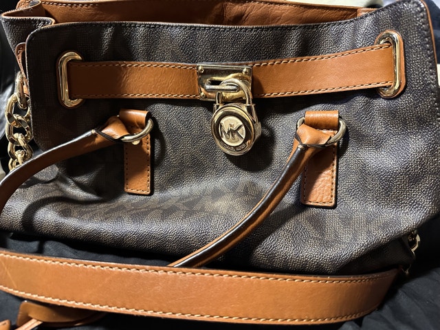 Michael Kors authentic purse and coin purse