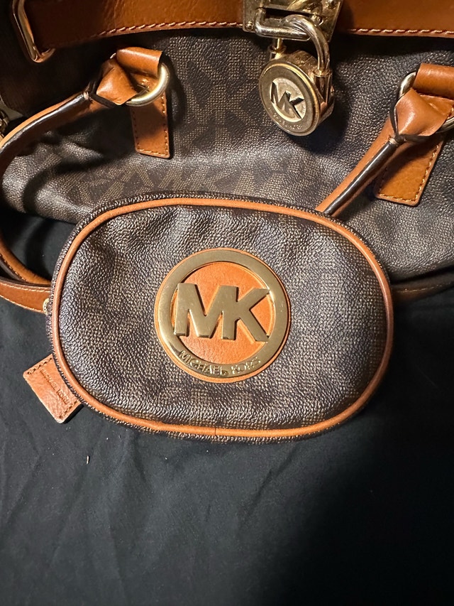 Michael Kors authentic purse and coin purse - photo 4