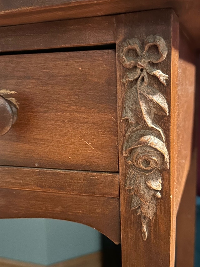 Antique Vanity - photo 4