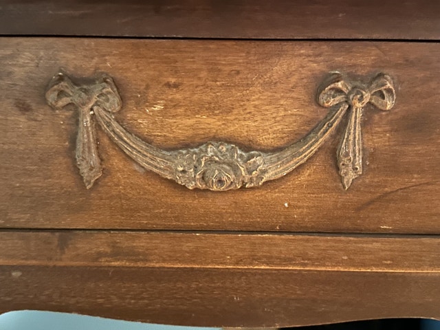 Antique Vanity - photo 5