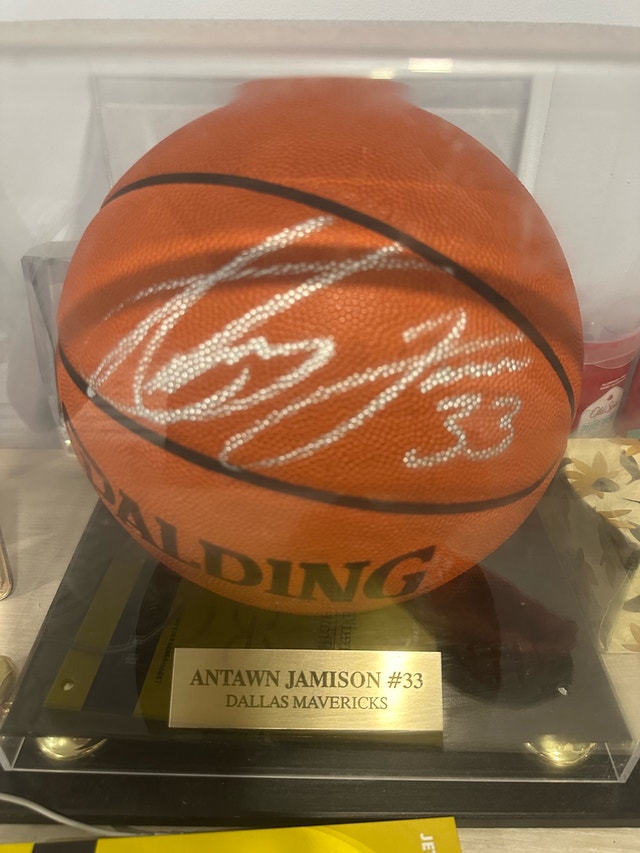 Antwan Jamison signed authentic basketball