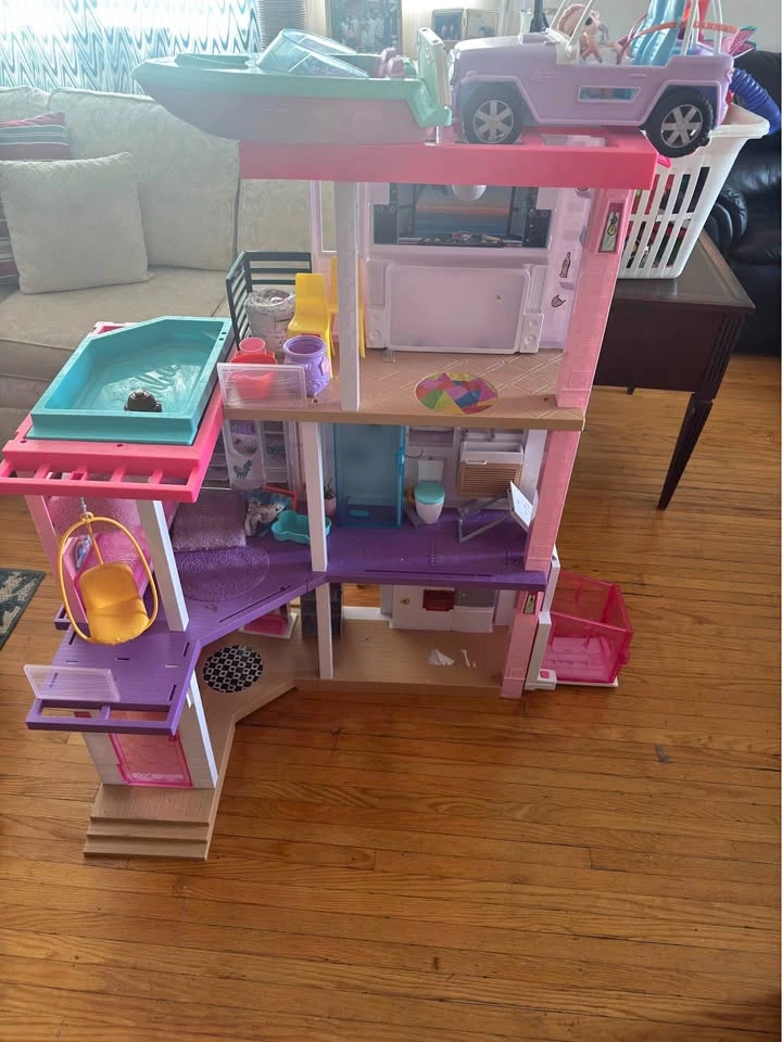 USED doll house