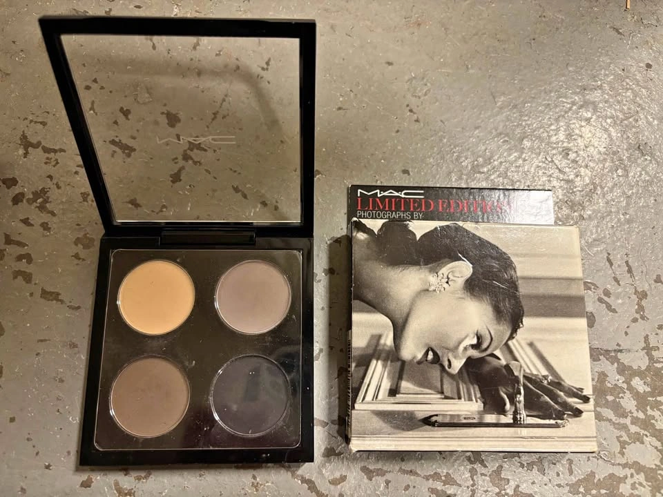 MAC Cosmetics Helmut Newton Limited Edition Eyeshadow Palette
