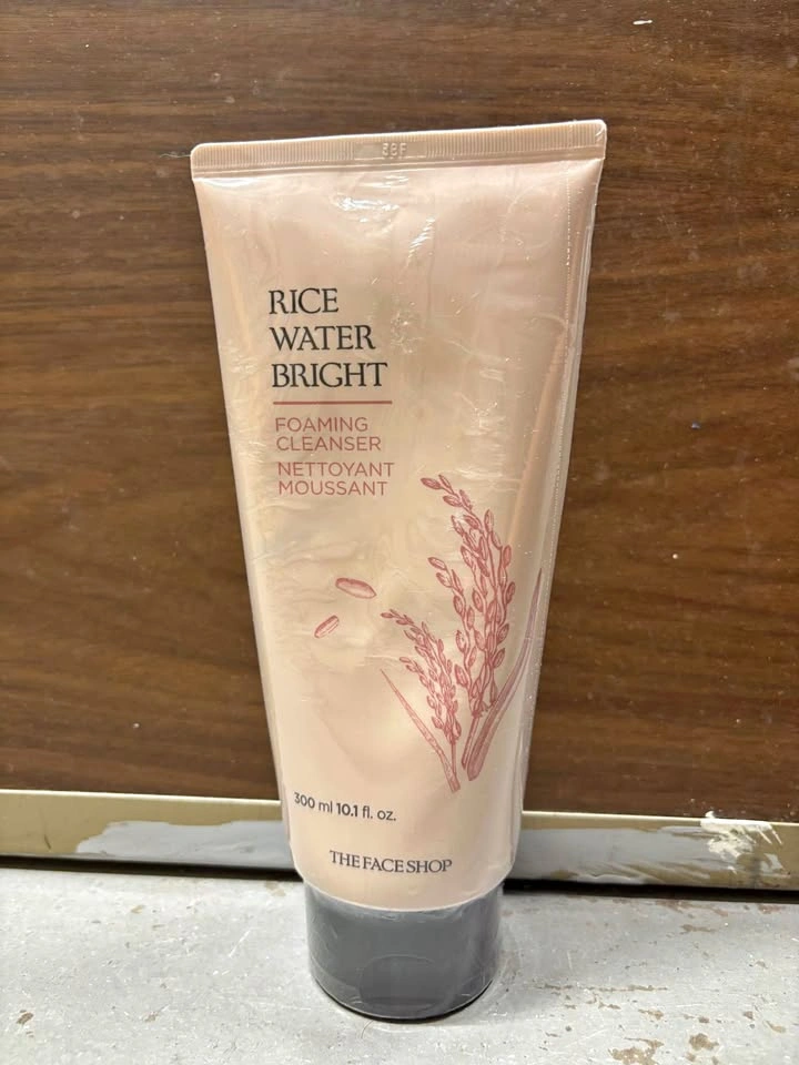 The Face Shop Rice Water Bright Foaming Cleanser
