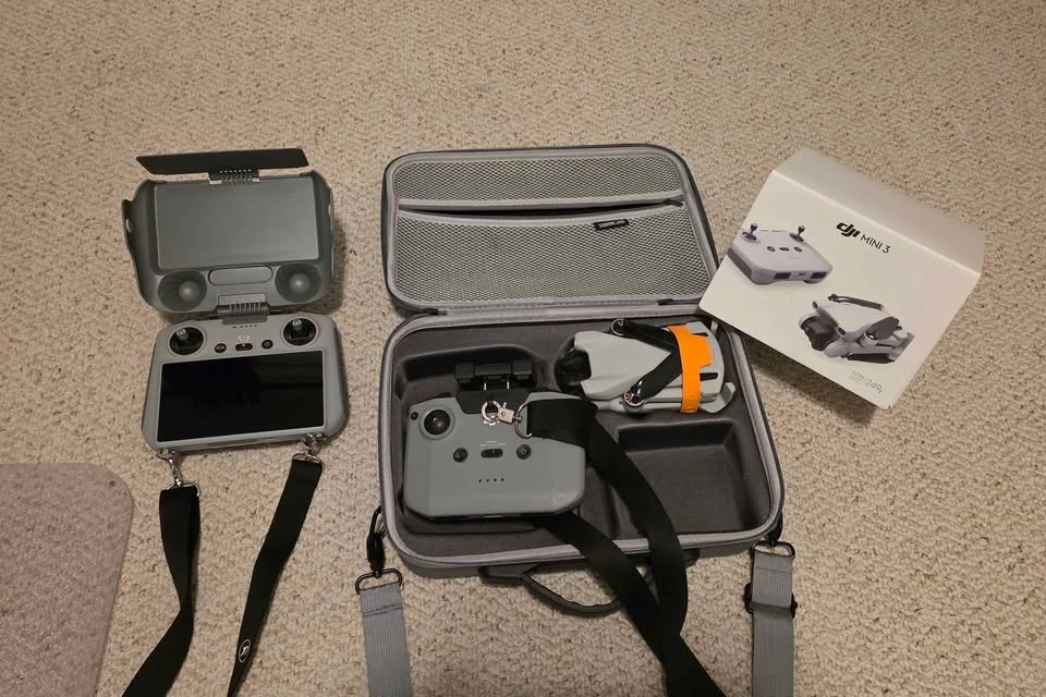 DJI Mini 3 Bundle – Upgraded RC Screen Remote + DJI Care Refresh - photo 2