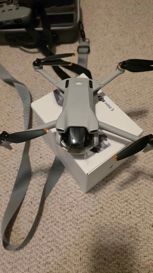 DJI Mini 3 Bundle – Upgraded RC Screen Remote + DJI Care Refresh - photo 3