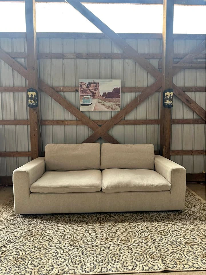 Structube SOFT Contemporary 3-Seater Sofa in Cream