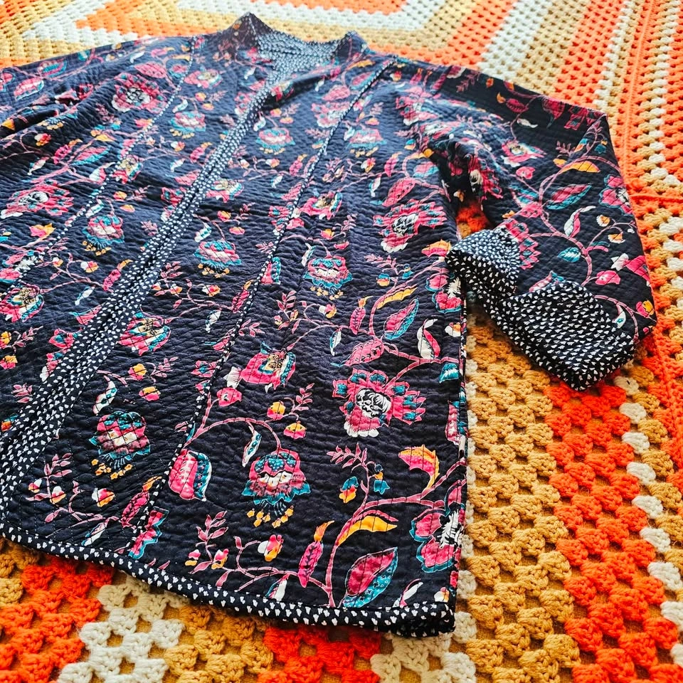 Vintage Reversible Quilted Floral Tang Style Jacket XL - photo 5