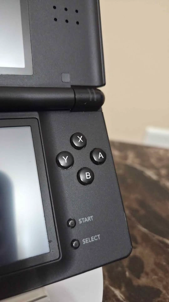 RGB Glow Jailbroken DS Lite 32Gb | +Every Game | Onyx Black - photo 4