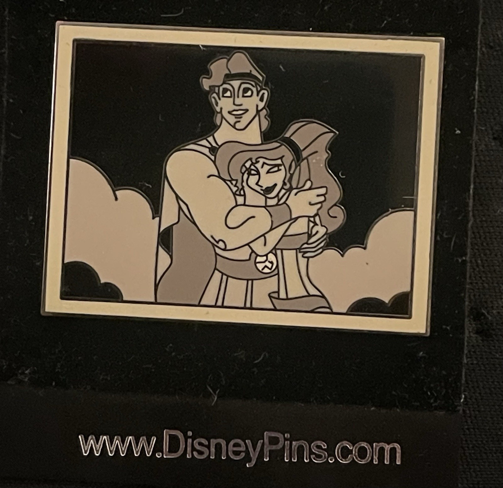 Disney Hercules Megara Meg Hug Pin LE 600 Chaser *RARE* - photo 2