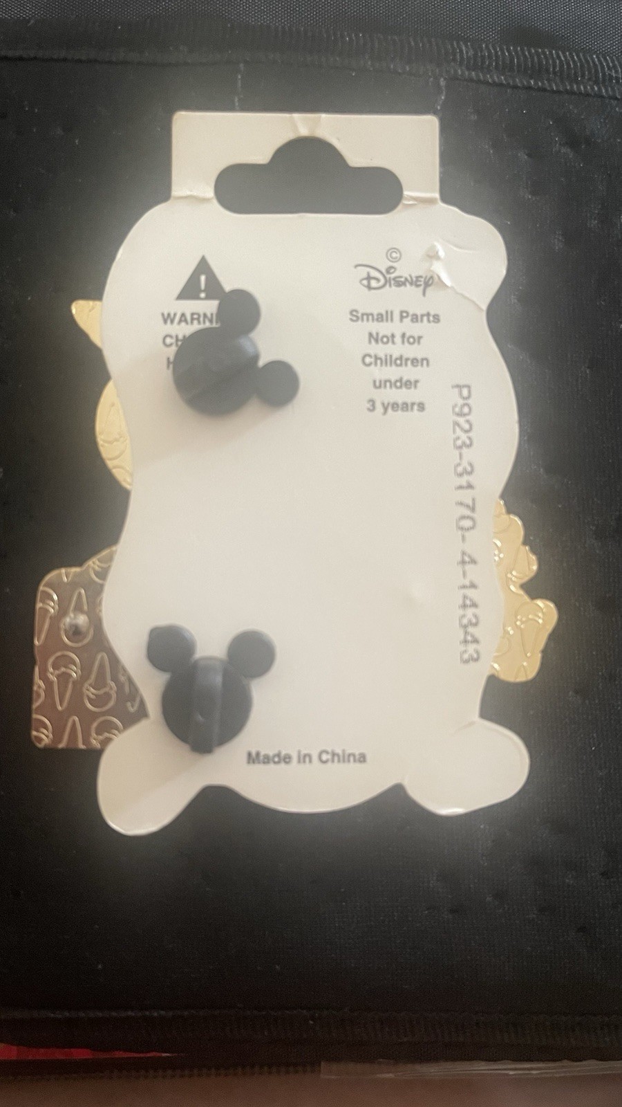 Disney Pinocchio & Jiminy 75th Anniversary Pin LE 300 - photo 2