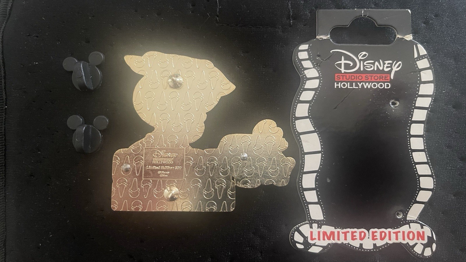 Disney Pinocchio & Jiminy 75th Anniversary Pin LE 300 - photo 4