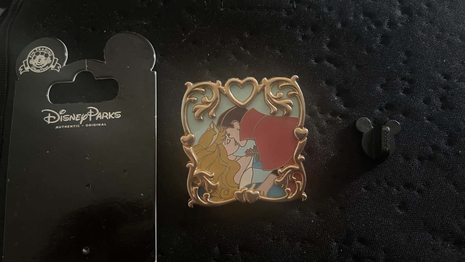 Disney DLR Sleeping Beauty "The Kiss" Pin Aurora & Philip RARE - photo 4