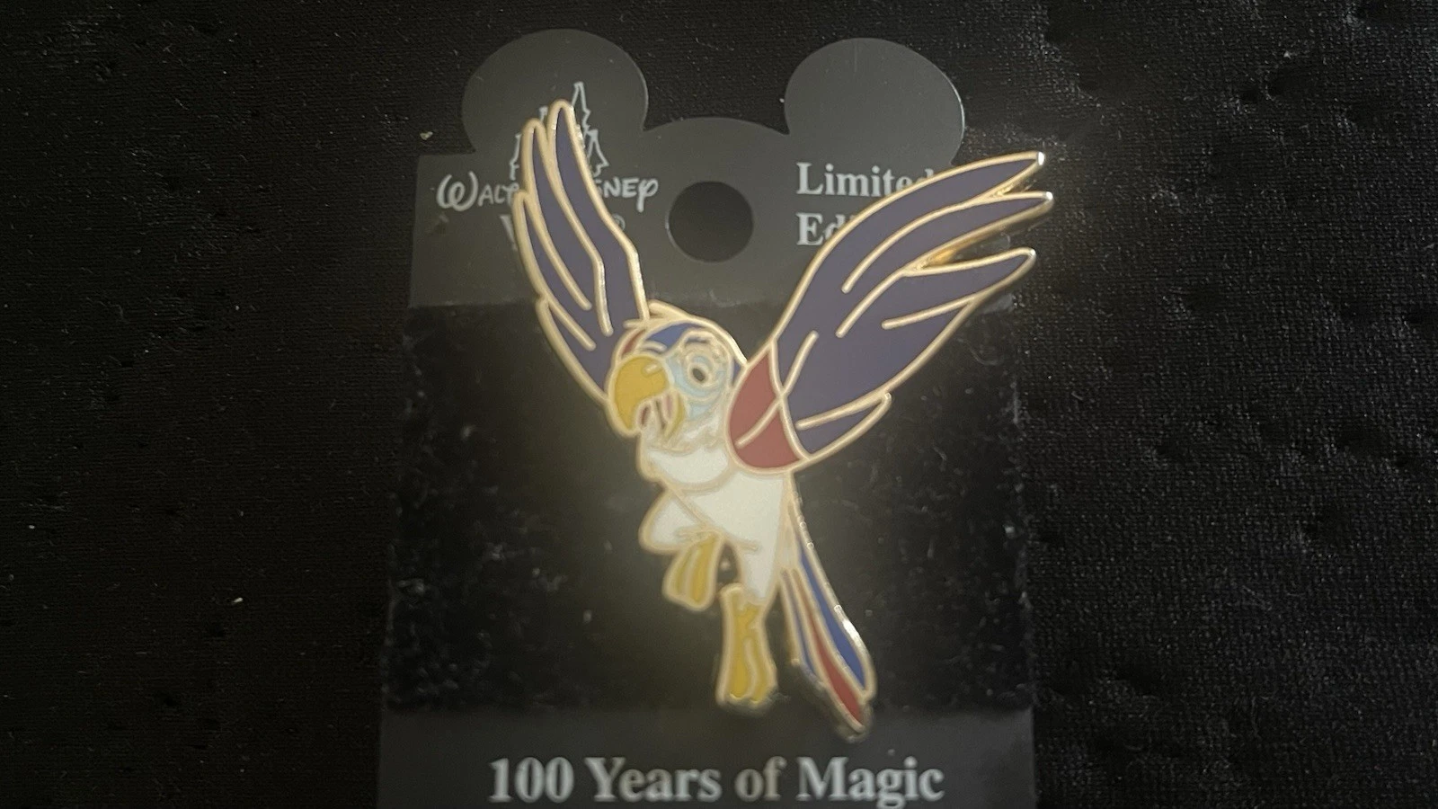 Disney Pin Tiki Room 50th Anniversary Pierre LE 250 DLR Rare - photo 3