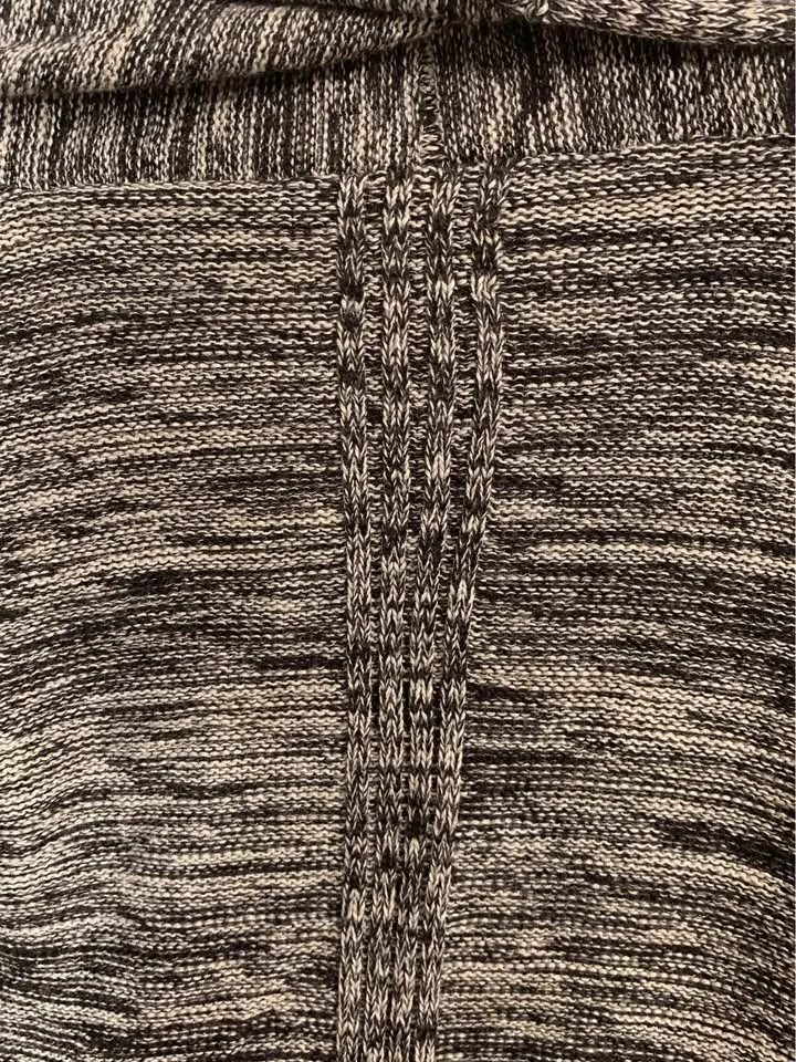 Aritzia Wilfred Cardigan Sweater image indicator(5)