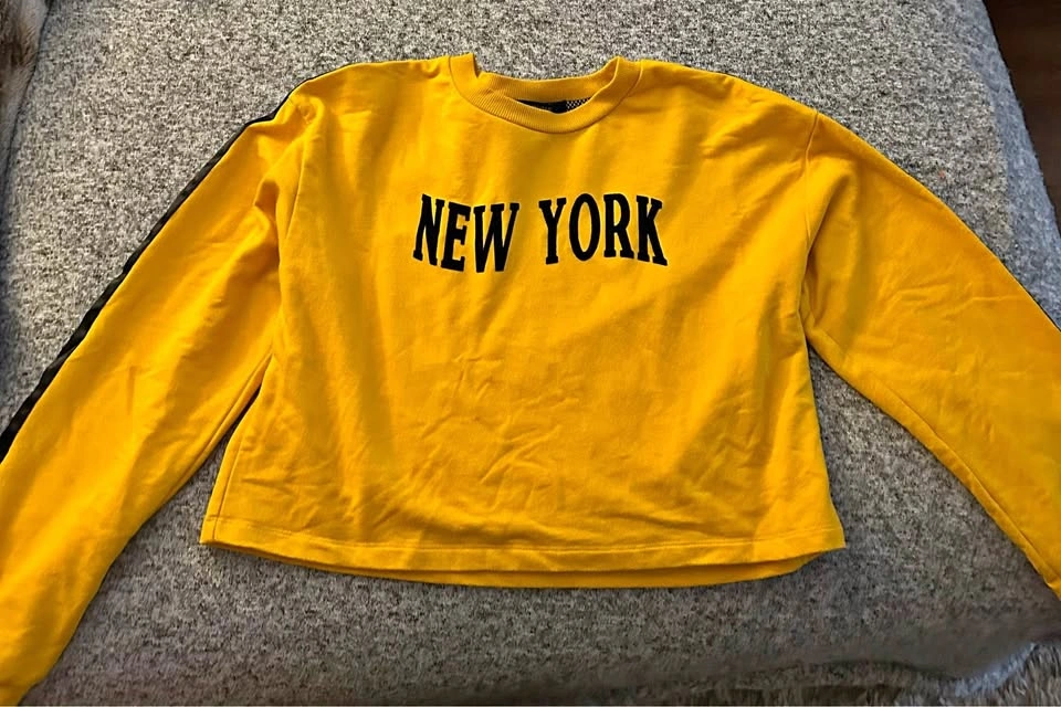 Forever 21 Cropped Crewneck
