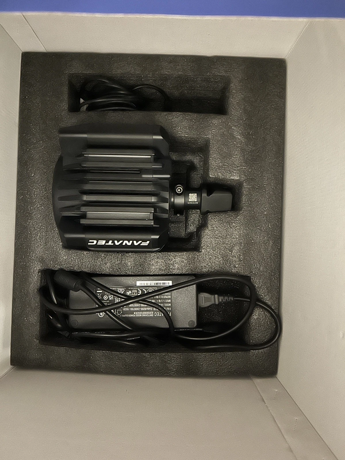 Fanatec DD Pro 8nm Wheel, Monitor, Pedals, Steering - photo 2