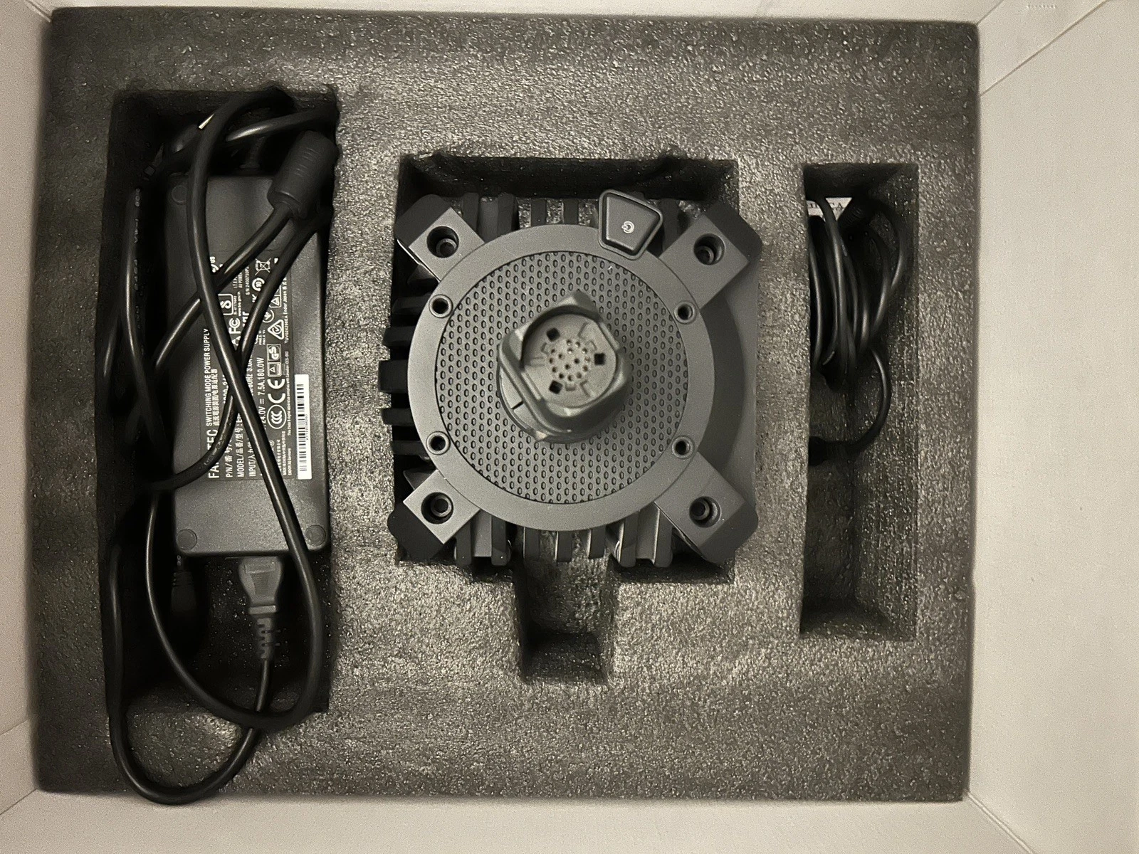 Fanatec DD Pro 8nm Wheel, Monitor, Pedals, Steering - photo 5