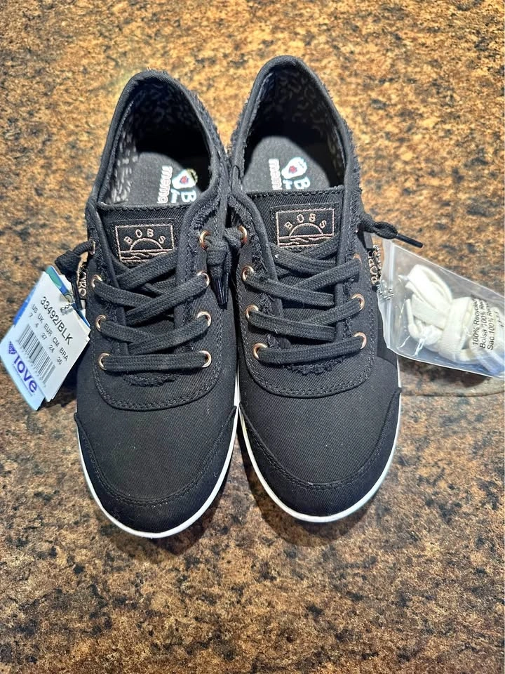 Skechers Women's BOBS B Cute Sneakers Black Size 7