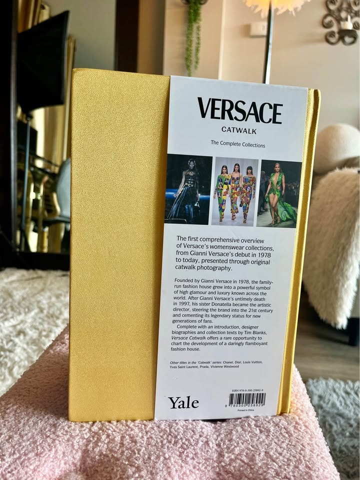 Luxury Fashion Book - Versace Complete Collections - photo 5