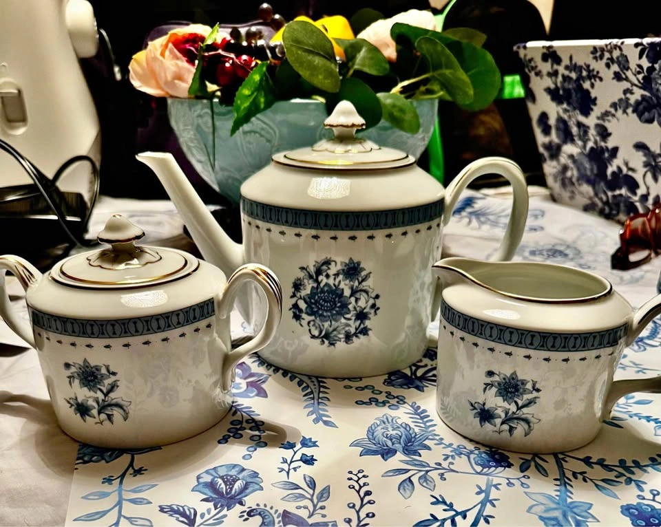VISTA ALEGRE Portugal Teapot, Creamer, Sugar Bowl