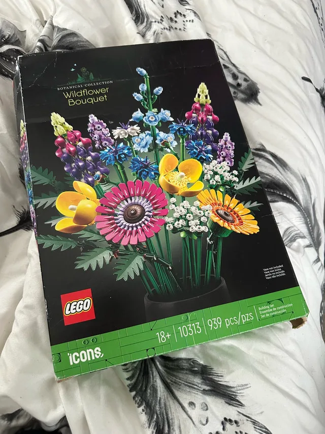 Lego Wildflower thumbnail