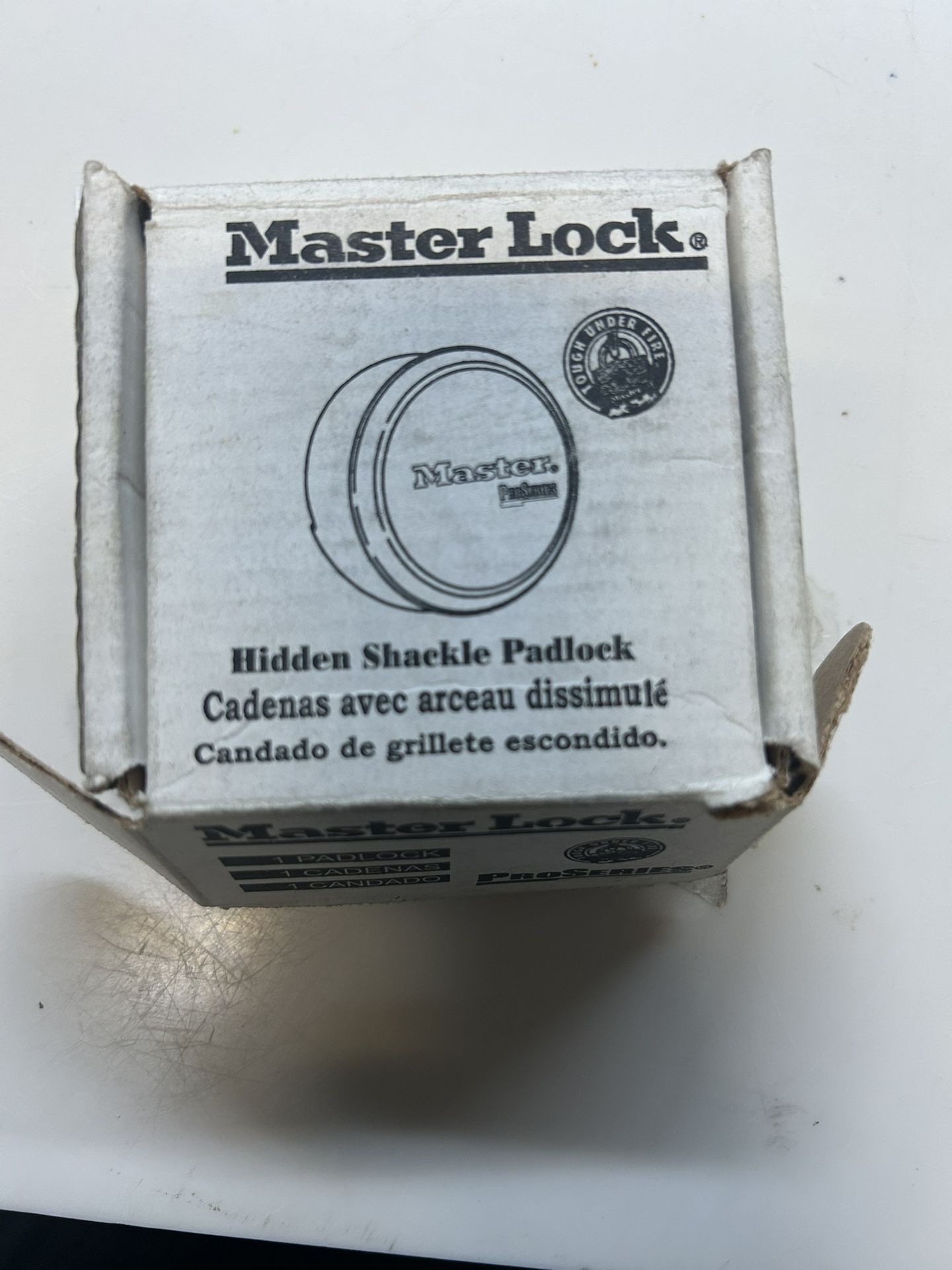 New Master Lock Hidden Shackle Padlock - photo 2