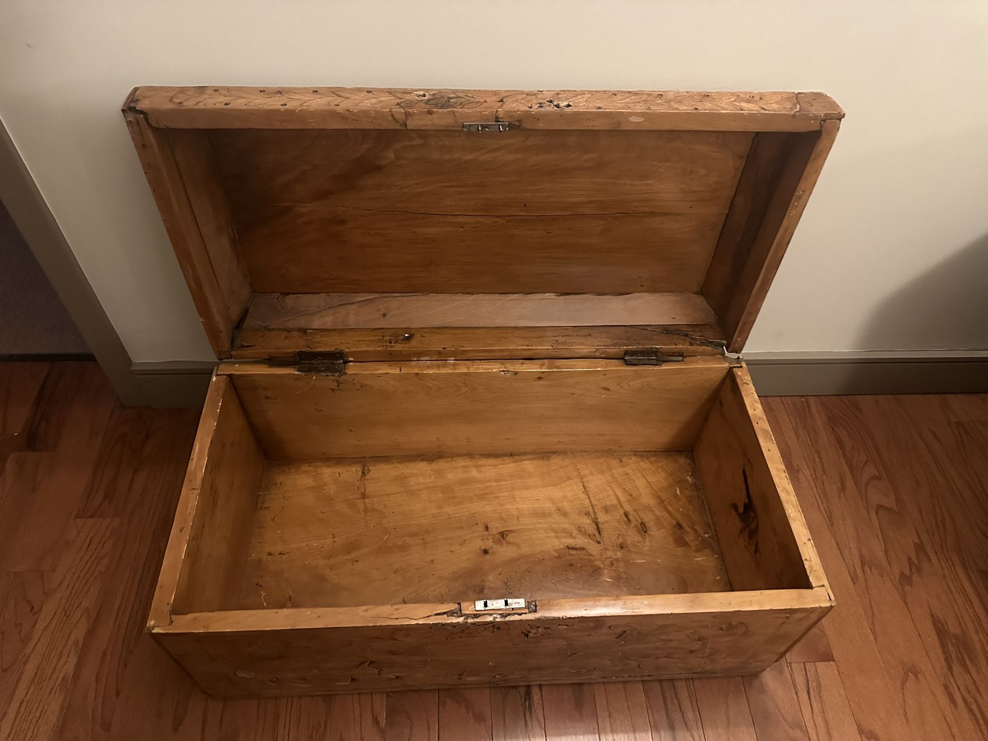 ANTIQUE WOOD BOX - photo 2