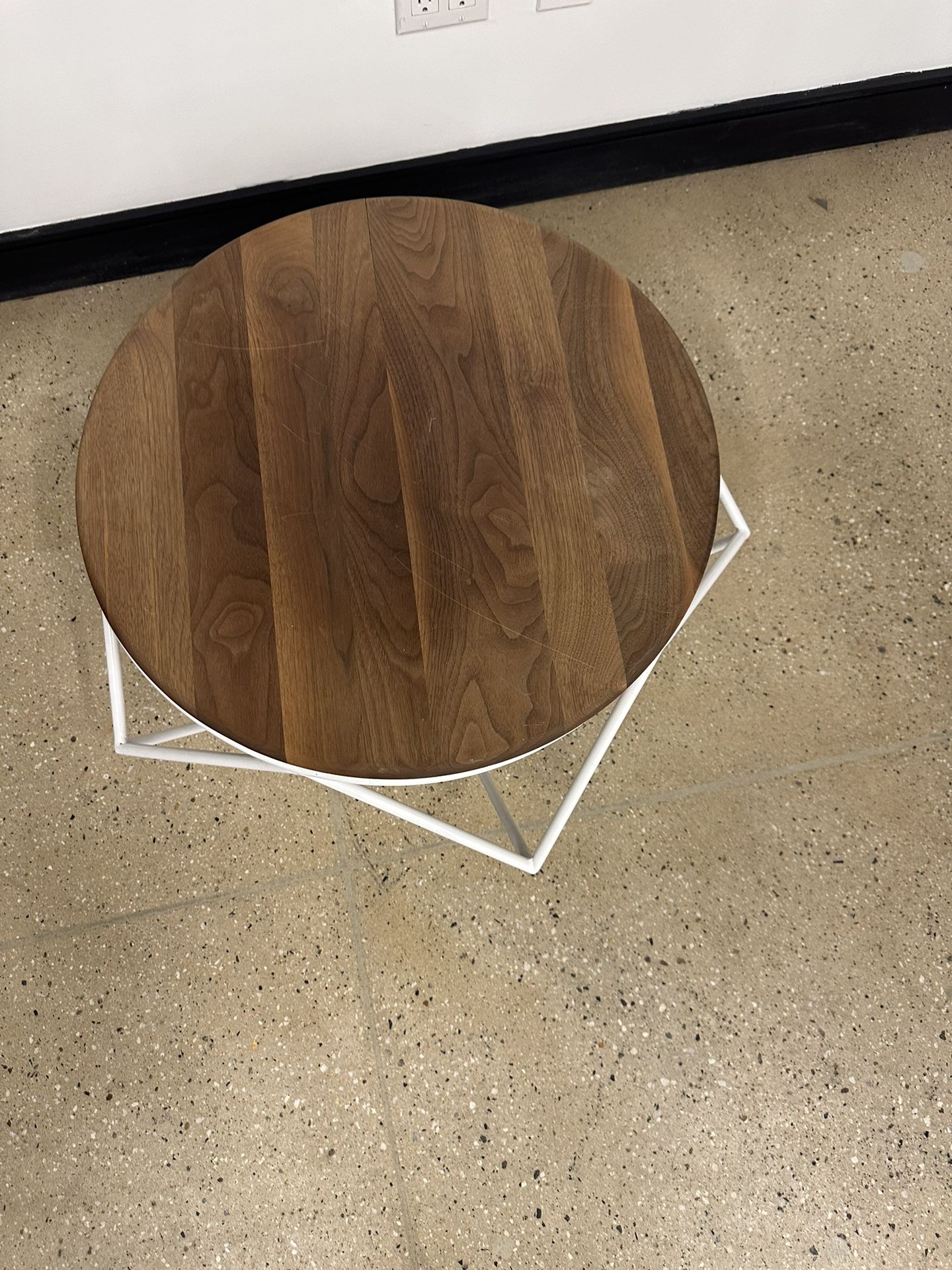 Round Wooden and Metal Coffee Table - photo 3